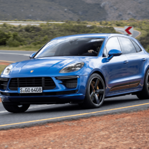 Porsche Macan GTS bleu