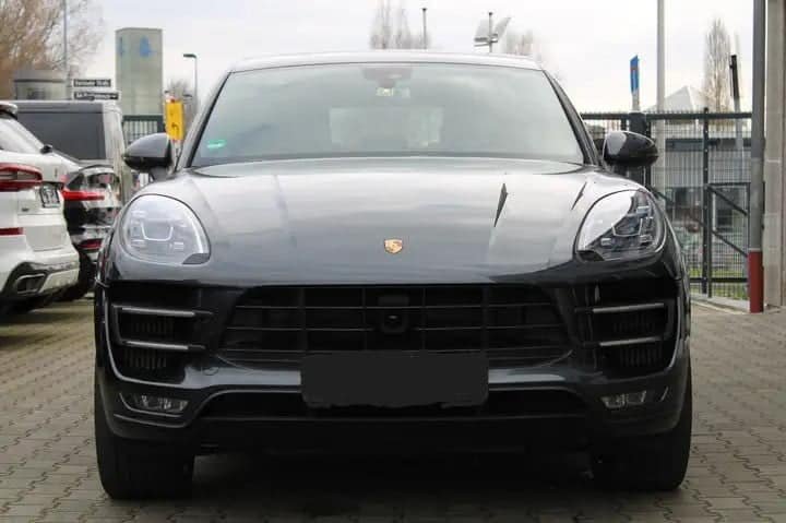 Porsche Macan GTS Noir