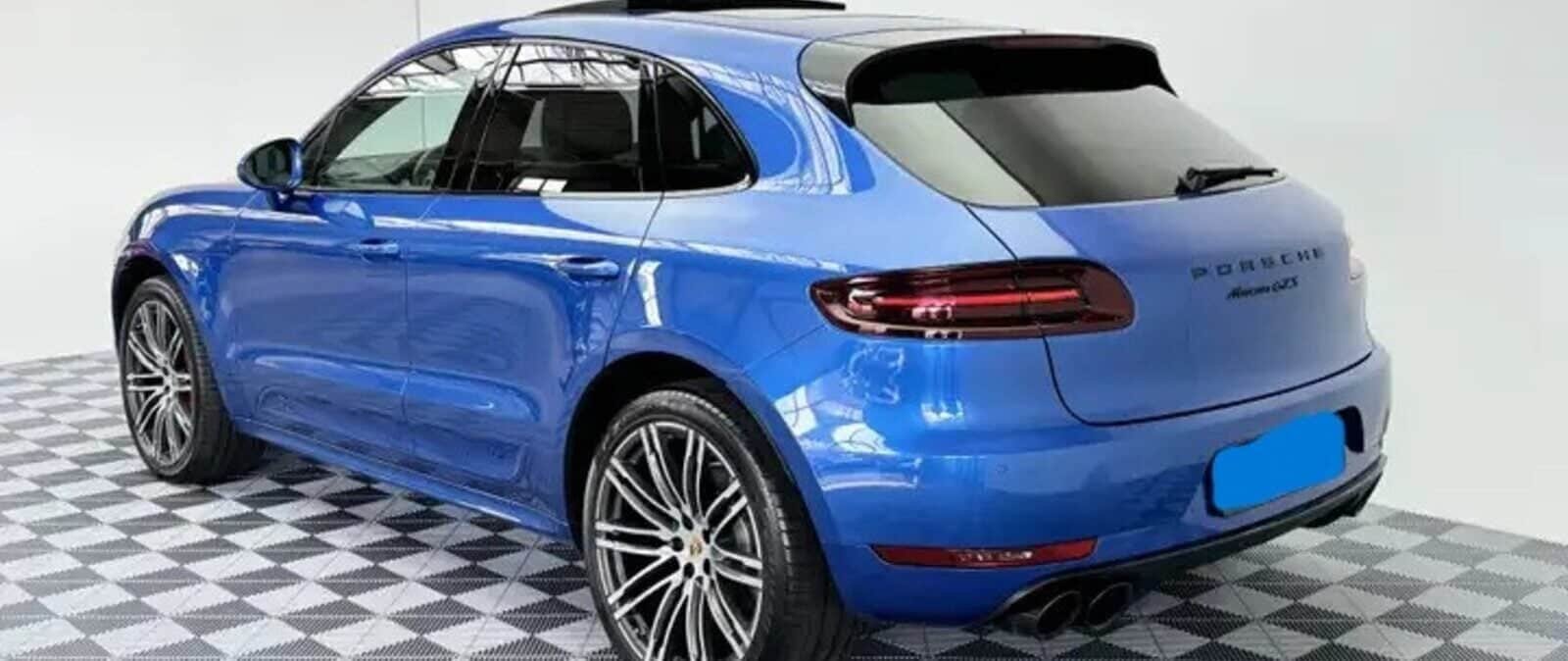 Porsche Macan GTS bleu cuir clair