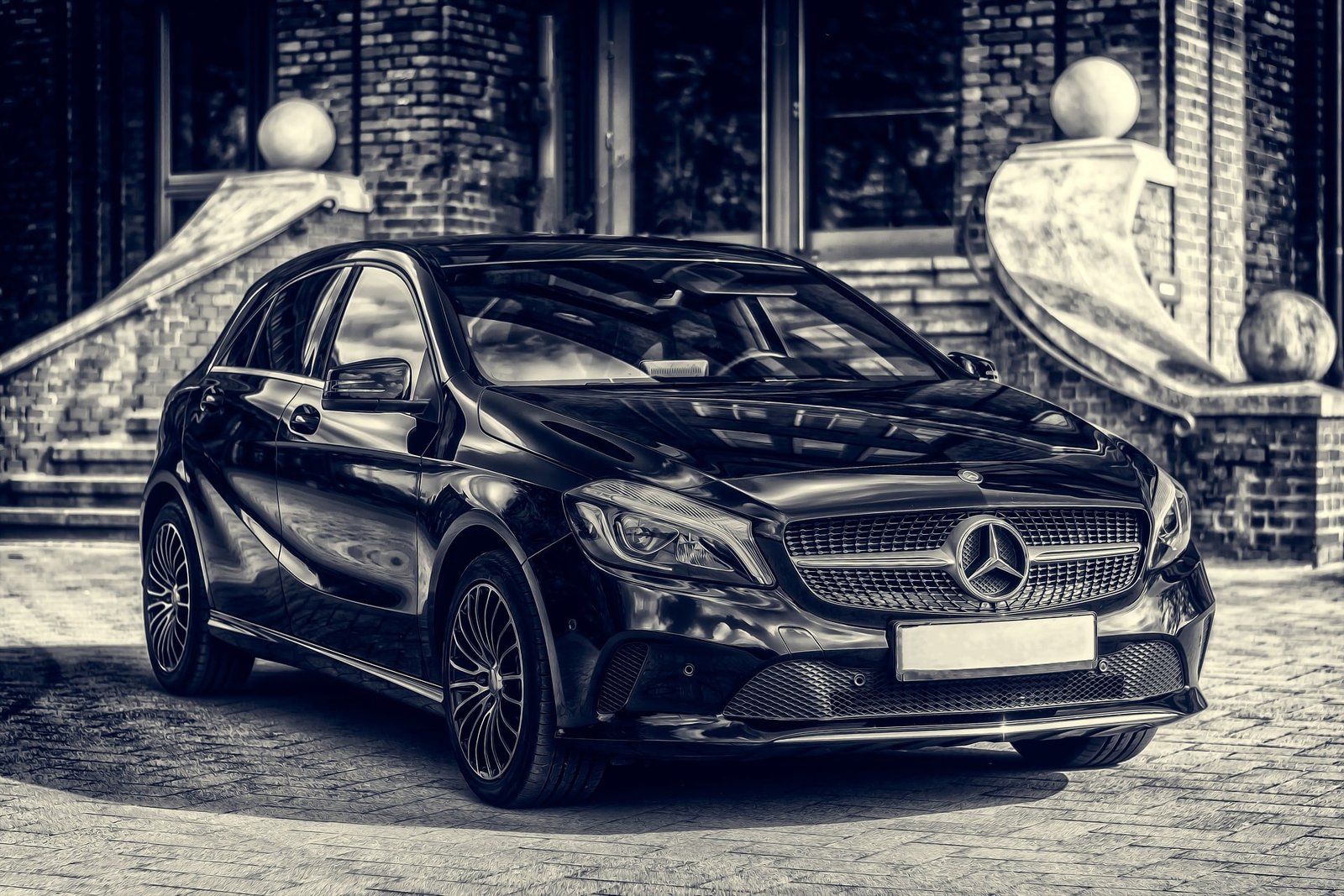 Photo HD illustration importation gamme MERCEDES Premium Auto Conseil