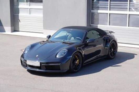 Porsche 911 type 992 phase 1 Turbo S CAB PDK de 2020 Noire intérieur cuir en Importation Allemagne