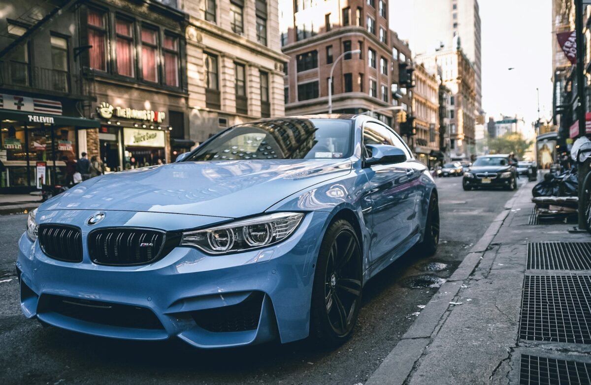 BMW M4 occasion en Allemagne couleur bleu clair