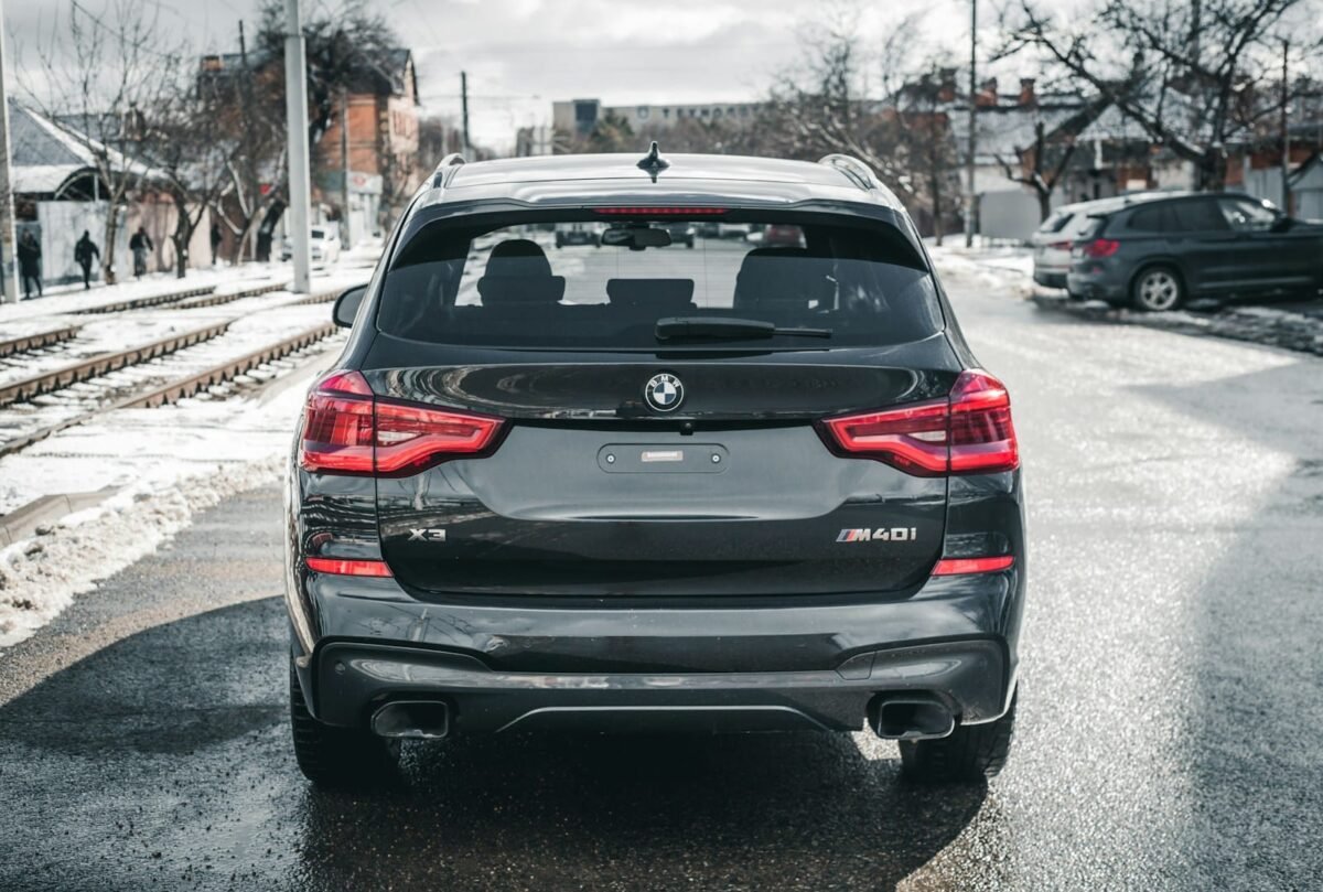 BMW X3 nouvelle gamme face arrière en noir