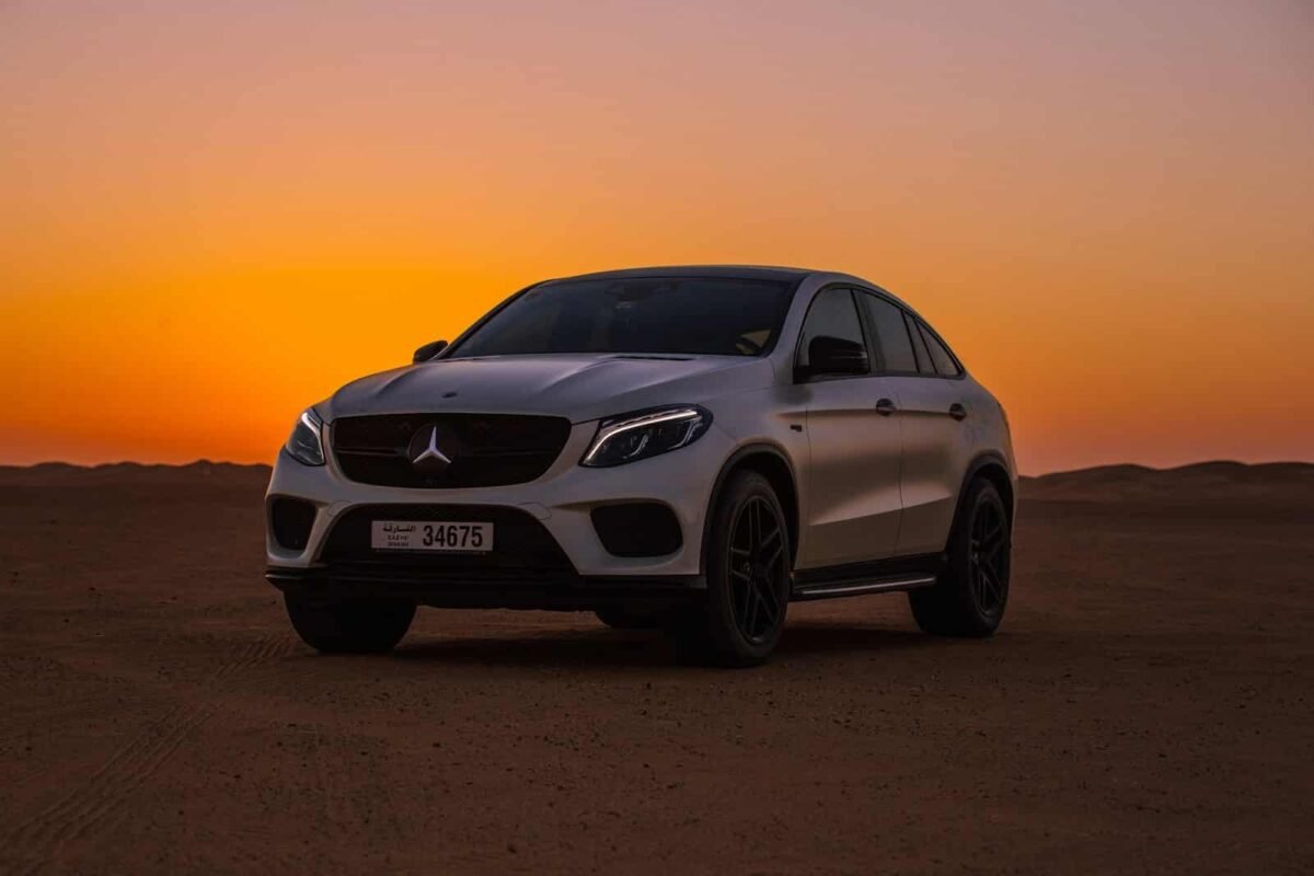 Mercedes SUV Coupé AMG de nuit couleur blanche