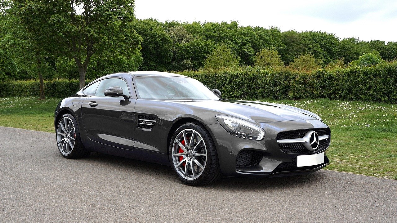 Mercedes AMG Mandataire Allemagne vue de droite gris foncé