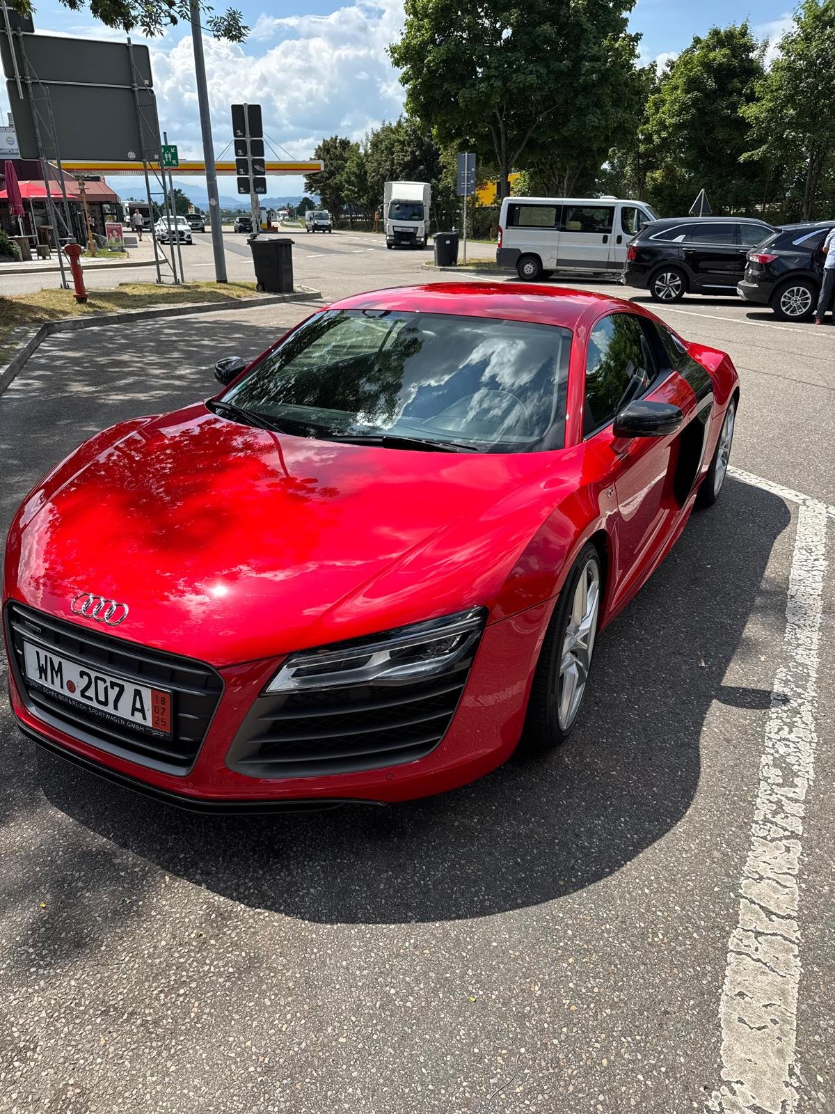 Audi R8 V10 Plus 5.2FSI Stronic Rouge dynamite Importation allemande
