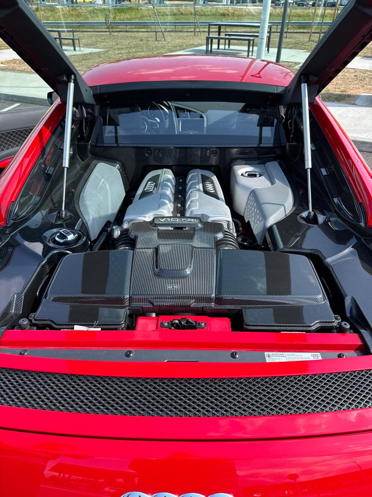 Audi R8 V10 Plus 5.2FSI Stronic Rouge dynamite Importation allemande