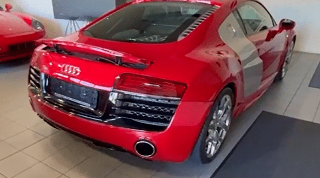 Audi R8 V10 Plus 5.2FSI Stronic Rouge dynamite Importation allemande