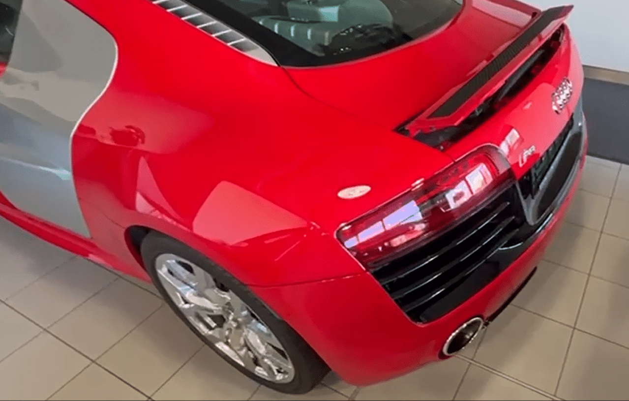 Audi R8 V10 Plus 5.2FSI Stronic Rouge dynamite Importation allemande