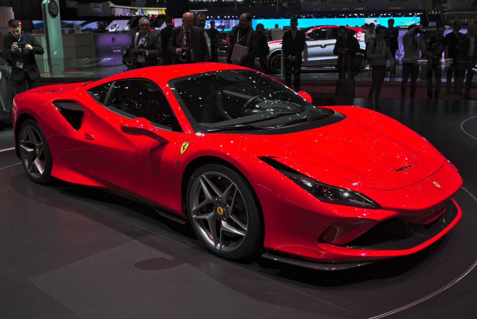 Ferrari F8 Tributo couleur rouge intérieur noir