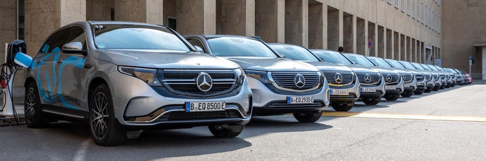 Gamme Mercedes EQE Berline en Importation couleurs grises