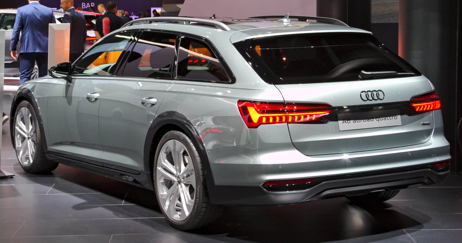 Audi A6 Allemagne Allroad gris clair Vue AR
