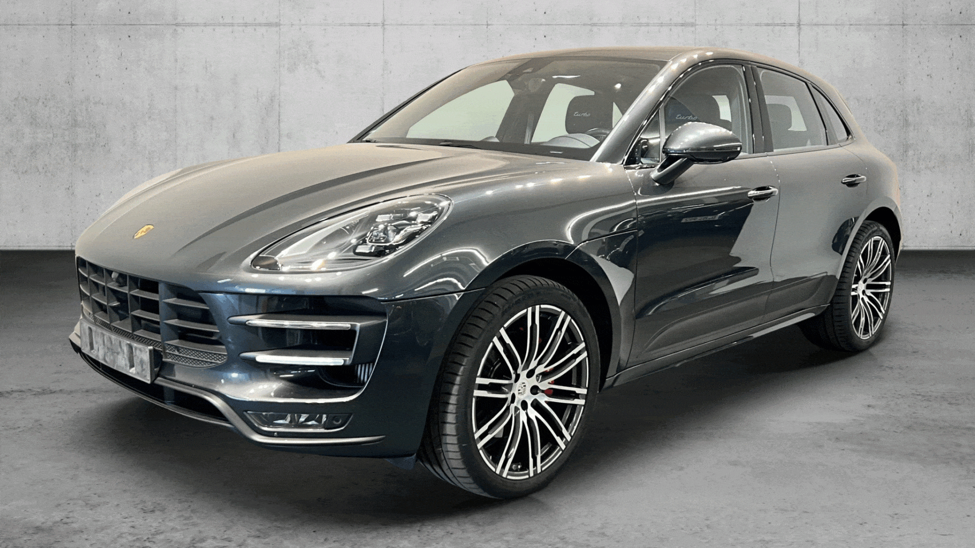 Porsche Macan Turbo 400 gris volcano 2016 Import Porsche Allemagne