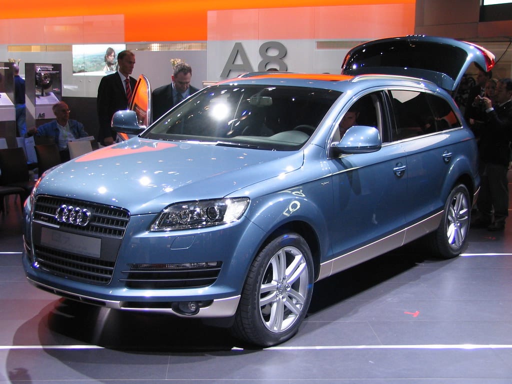 Audi Q7 Occasion Import Allemagne bleu clair
