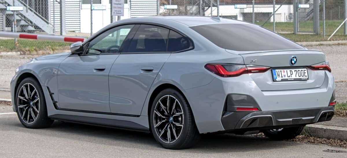 BMW I4 occasion Allemagne gris nardo face arrière