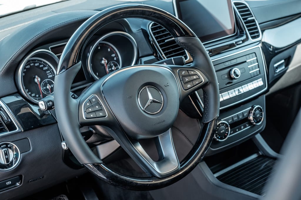 Mercedes GLE intérieur cuir noir Import Allemagne
