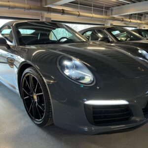 Porsche 911 type 991 phase 2 Carrera Cabriolet bleu graphite full options en Importation Allemagne